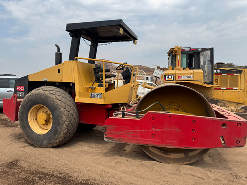 Vibrocompactador Dynapac Ca250d