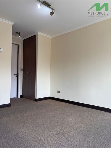Departamento En Venta De 2 Dorm. En Las Condes