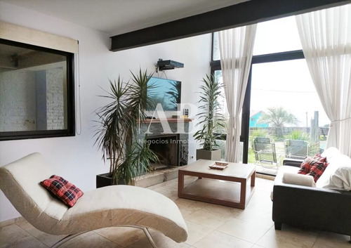 En Venta - Importante Complejo De Lofts En Barrio Rivero - Muy Buena Ubicación