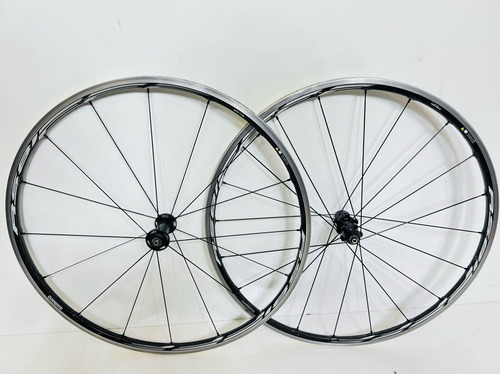 Rines De Ruta 700cc Carbon Shimano Rs81 C24 11 O 10 Vel (Usado)