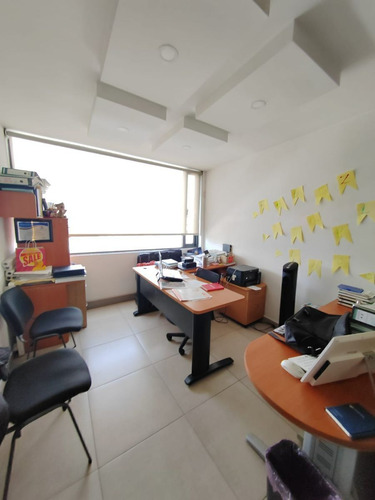 Oficina En Venta, Satélite, 109 M2