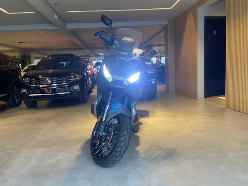 Imagem 1 de 7 de Honda X-adv