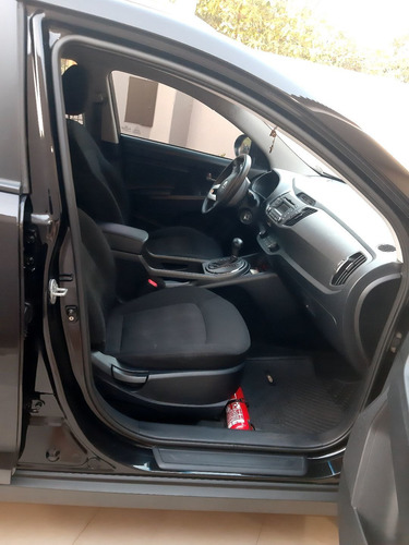 Imagem 4 de 6 de Kia Sportage 2012 2.0 Lx 4x2 Flex Aut. 5p