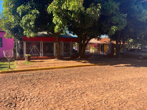 Imagen 1 de 11 de Oferta, Casa En Venta En Encarnación
