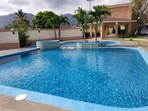 Imagen 23 de 23 de Townhouse En Brisas Del Valle, San Diego. Vende Crismelia Castillo