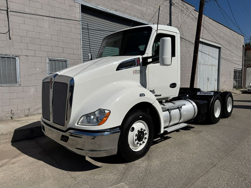 #496035 Tractocamión Nacional 2017 Kenworth T680