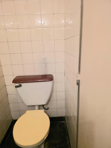 Oficina En Edificio De Categoría
