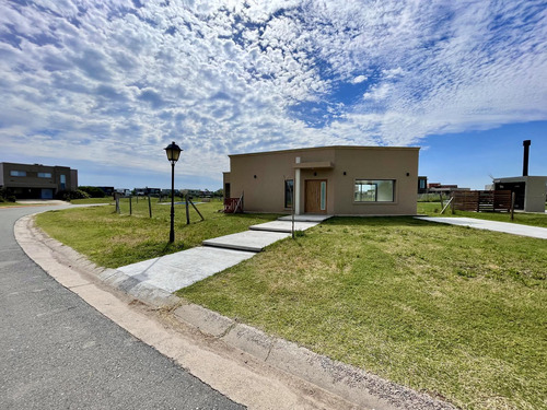 Venta Casa San Sebastian Area 5 - 4 Ambientes