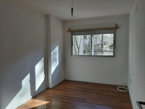 Imagen 10 de 18 de Venta Apto Centro 1 Dormitorio Con Terraza
