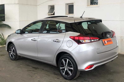 Imagem 3 de 15 de Toyota Yaris Hb Xls 1.5 At 2019