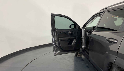 Imagen 14 de 15 de 43996 - Jeep Cherokee 2019 Con Garantía At