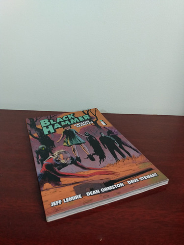 Hq Black Hammer #1 (Usado)