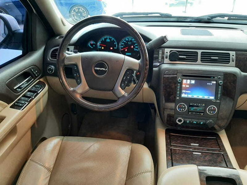 Hummer Sierra Denali