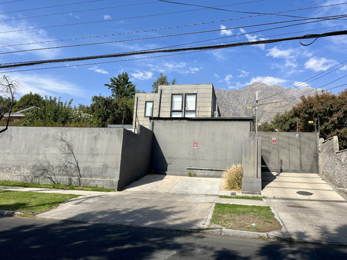 Casa Con Espacios Increíbles
