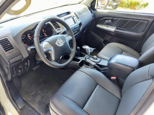 Imagem 5 de 8 de Toyota Hilux 3.0 Sr 4x4 Cd 16v Turbo Intercooler Diesel 4p