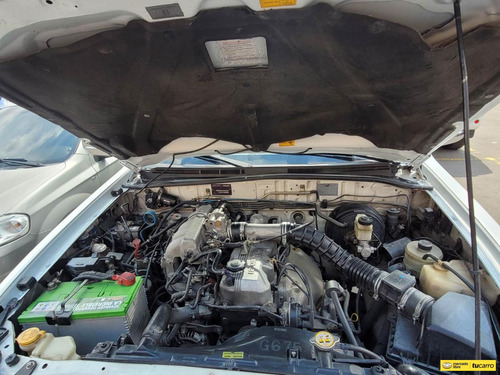 Mazda BT-50 2.6 B26d49 4x4