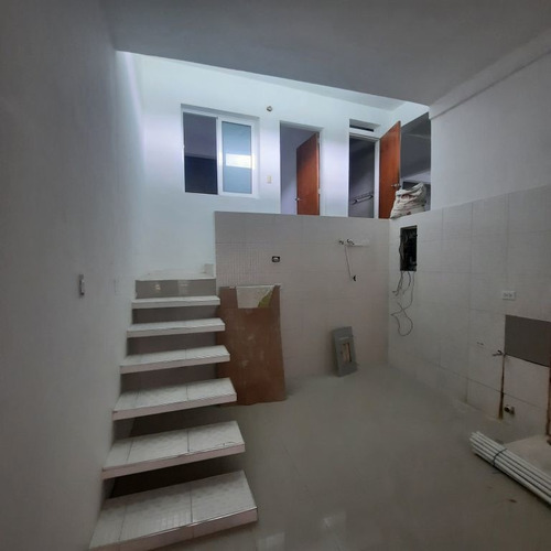 Imagen 26 de 30 de Casa En Venta Prados Del Este 6h/ 6b/ 6p