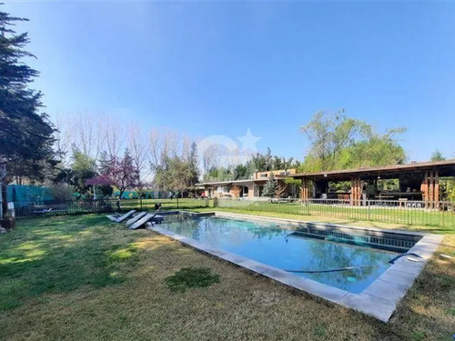 Linda Casa En Chicureo Con Galpon Y Oficina Cbg.