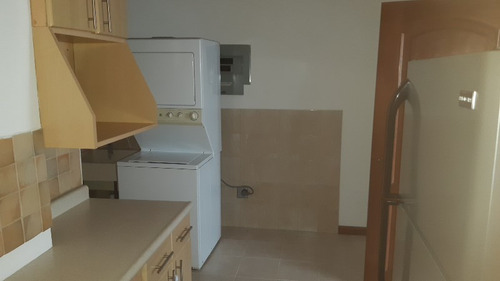 Imagen 4 de 13 de Rento Apto Z.10 Edif.portofino Ref.5720