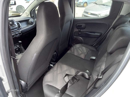 Imagen 12 de 15 de Fiat Mobi 2018 1.0 Like Mt