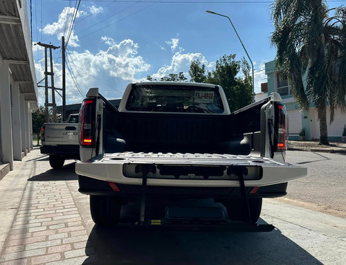 JMC Grand Avenue 2.3 4X4 At