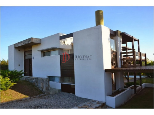 Imagen 2 de 30 de Casa En El Chorro Excelente Zona