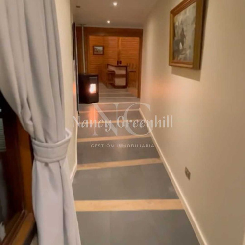 Rebajada Casa Con Inmejorable Vista Y Piscina (108944)