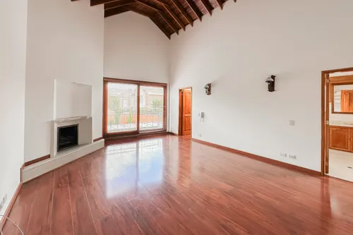 Casa En Arriendo/venta En San José De Bavaria. Cod A7174