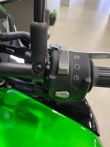 Imagem 3 de 13 de Versys 1000 Abs 2022 - Oferta