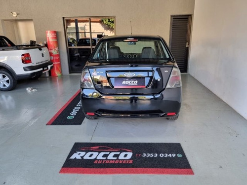 Imagem 5 de 15 de Fiesta Sedan 1.6 Mpi Class Sedan 8v Flex 4p Manual