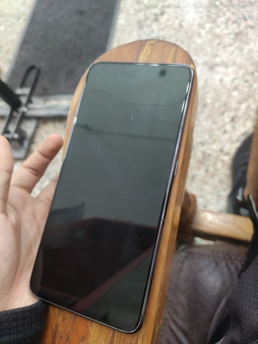 Imagen 1 de 4 de Celular Samsung A80 128gb 8ram Astillado