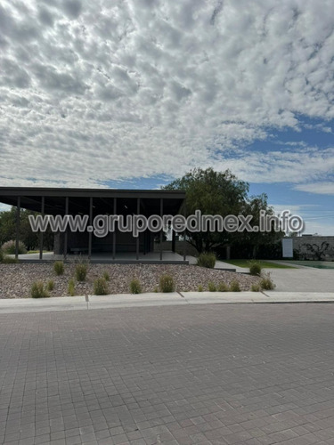 Terreno Residencial En Venta En Cañadas Del Arroyo, Corregidora, Querétaro, Lote 43