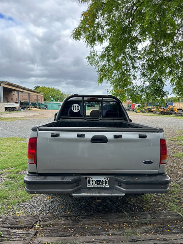 Ford F-100 3.9 Cab. Simple Xl Plus Mp3+4x2