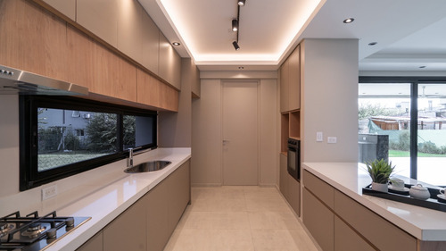 Casa En Venta Premium Alto Verde 3