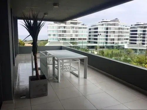 Departamento - Playa Brava