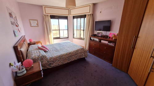 Imagen 18 de 30 de Vende Apartamento 3 Dormitorios, 2 Baños Y Garaje X 2 - Frente A La Rambla