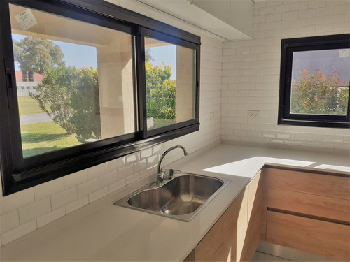 Imagen 11 de 30 de Venta Casa Quinta Lujan Del Sol Impecable Permuta