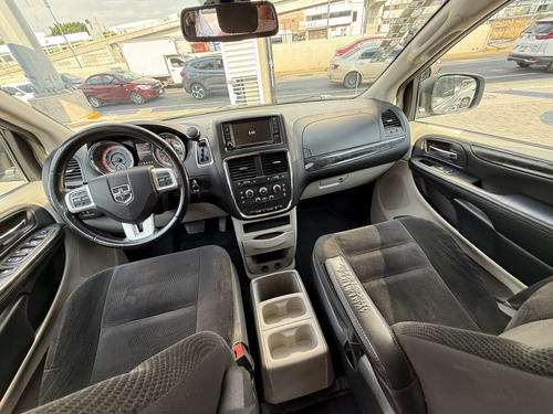 Dodge Grand Caravan 3.7 Sxt At