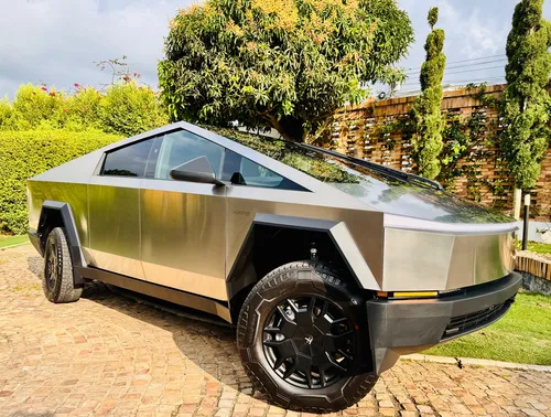 Tesla Cybertruck Foundation Series All Wheel Drive 4x4