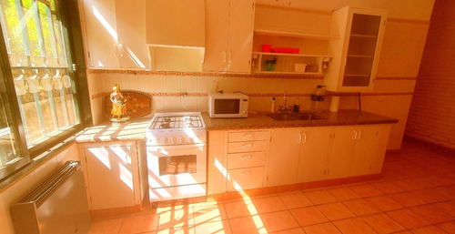 Imagen 17 de 30 de Villa Allende Golf-cóndor Alto-alquiler-frente A Cancha- Amoblada-pileta- 6 Dorm-