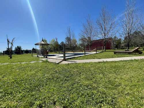 Casa Quinta En Venta Con Gran Parque Y Pileta.
