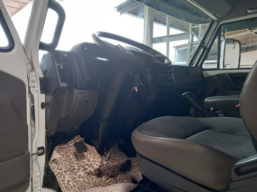 Imagem 8 de 15 de Vw 10.160 4x2 2017