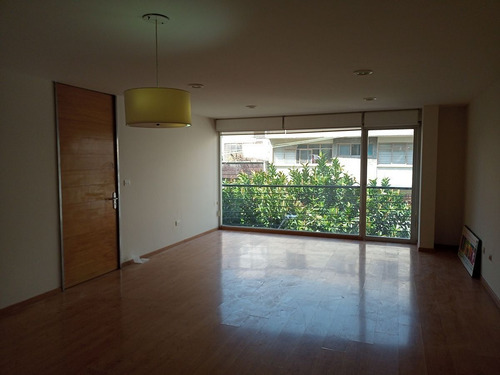 Renta Departamento Con Balcón -excelente Ubicación En La Nápoles-