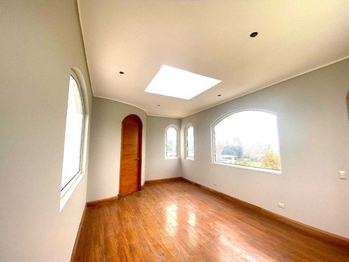 Gran Casa En Condominio, Colina (103610)