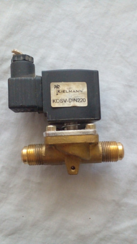 Valvula Solenoide  220v  Conexion 3/8 Refrigeracion