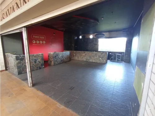 Local En Venta, Llanogrande, Excelente Ubicación.