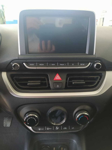 Imagem 11 de 14 de Hyundai Hb20 1.0 Evolution (flex)