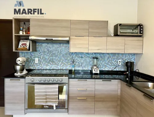 Casa En Venta De 4 Recámaras Residencial Rincon Del Colibri Norte De Colima