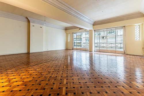 Seis Ambientes - Dos Baños - Categoría - Recoleta - Montevideo Y Quintana