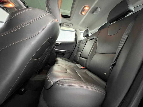 Imagem 9 de 15 de Volvo Xc60 2.0 T5 Mom 2017